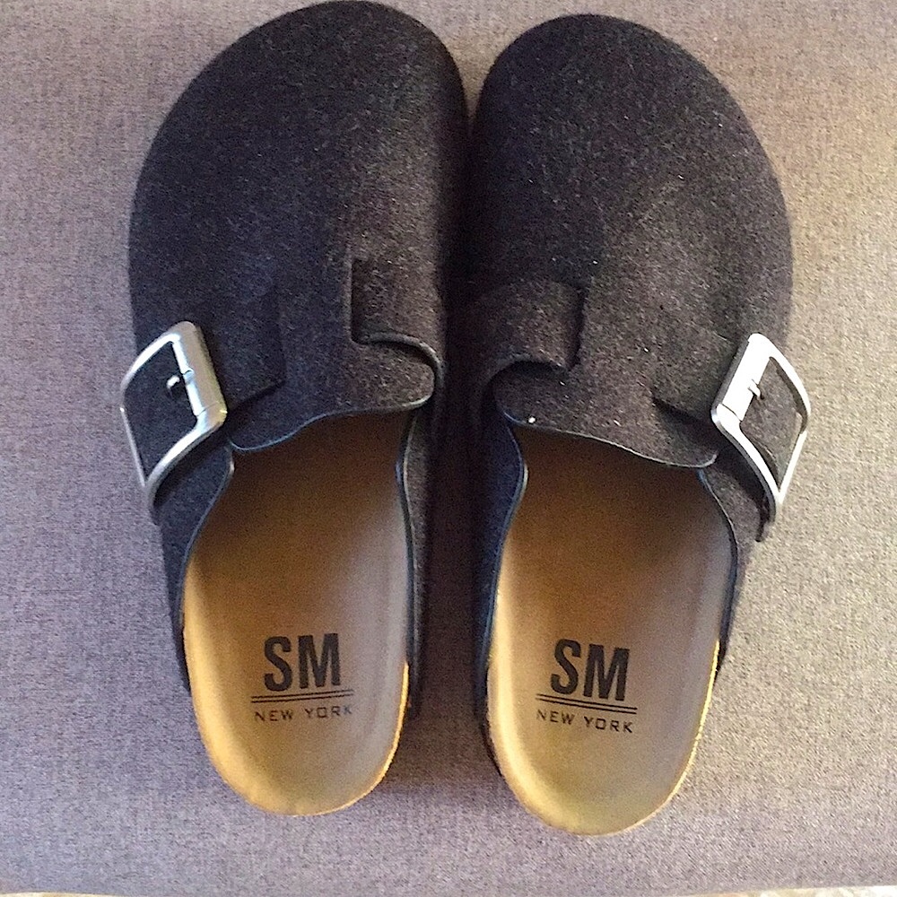 SM New York clogs